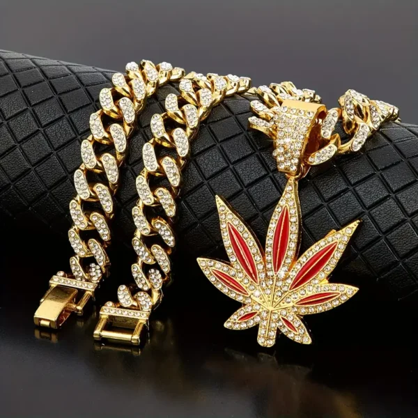 Hip Hop Iced Out Classic Retro Leaf Pendant