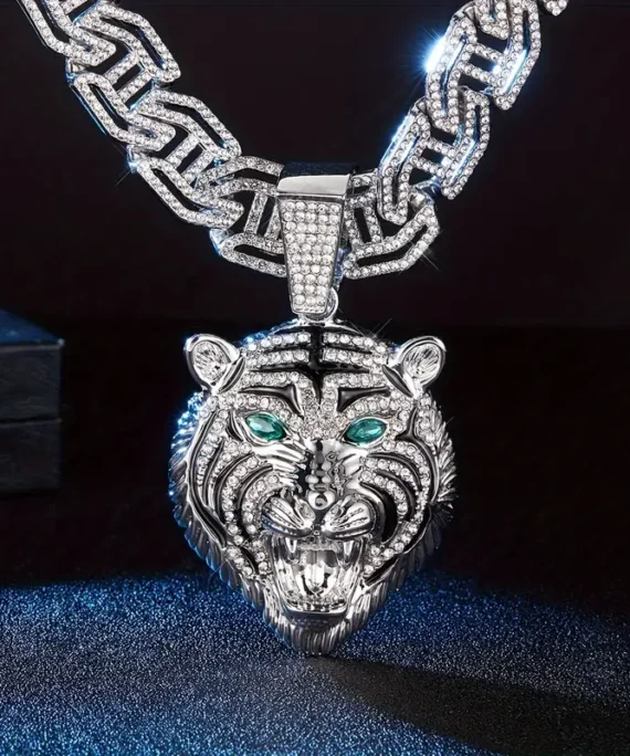 Hip Hop Iced Out Roaring Lion Head Pendant